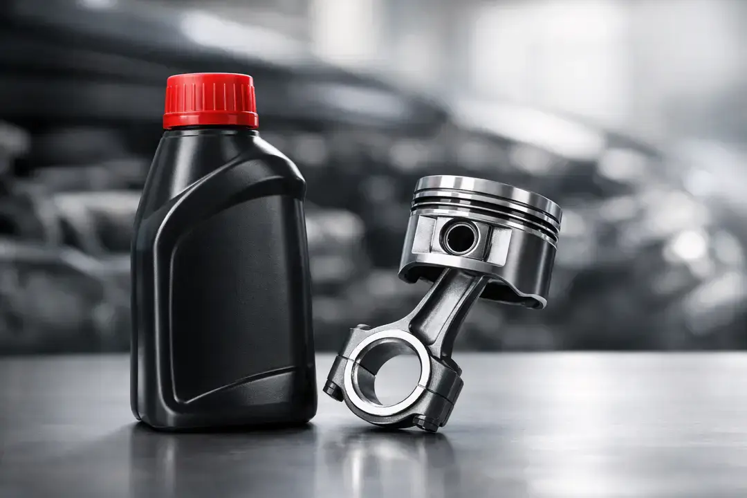 Motor oil bottle and engine piston